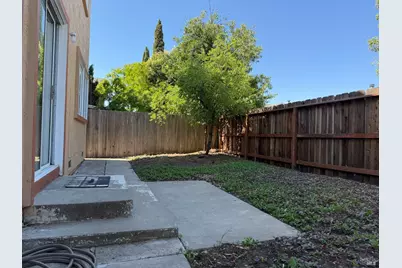 322 Ridgecrest Circle, Suisun City, CA 94585 - Photo 40