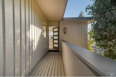 1754 Lagoon View Drive, Tiburon, CA 94920 - Photo 10