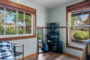 2048 E 3rd St, Benicia, CA 94510 - Photo 20