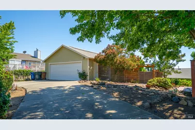 2048 E 3rd Street, Benicia, CA 94510 - Photo 36