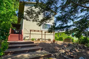 2048 E 3rd St, Benicia, CA 94510 - Photo 2