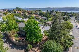 2048 E 3rd St, Benicia, CA 94510 - Photo 42