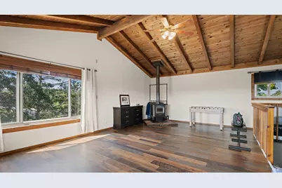 2048 E 3rd Street, Benicia, CA 94510 - Photo 20