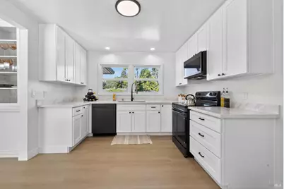 918 Dorthel Street, Sebastopol, CA 95472 - Photo 4