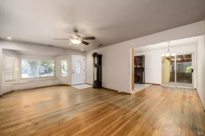 262 Markham Avenue, Vacaville, CA 95688 - Photo 8