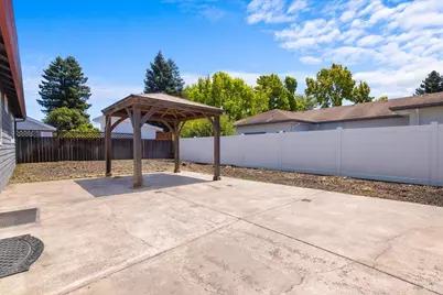 752 Lindsay Avenue, Rohnert Park, CA 94928 - Photo 28