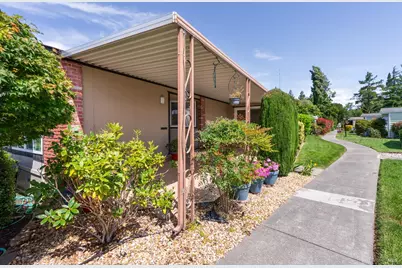 1 Circulo Grande, Rohnert Park, CA 94928 - Photo 6