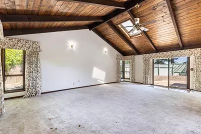 2236 W Hearn Avenue, Santa Rosa, CA 95407 - Photo 22