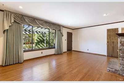 2236 W Hearn Avenue, Santa Rosa, CA 95407 - Photo 12