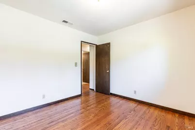 2236 W Hearn Avenue, Santa Rosa, CA 95407 - Photo 26