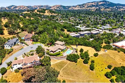 14 Tenaya Lane, Novato, CA 94947 - Photo 32