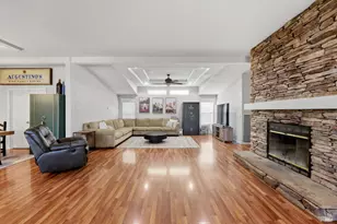 3106 Golden Gate Dr, Napa, CA 94558 - Photo 6