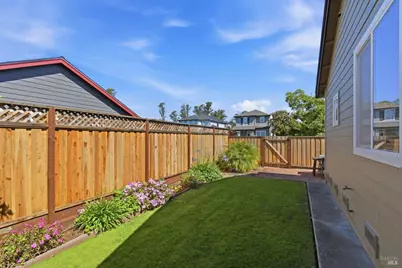 7811 Foppiano Way, Windsor, CA 95492 - Photo 32