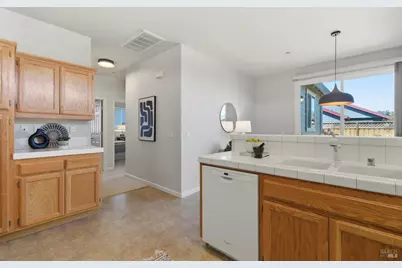 7811 Foppiano Way, Windsor, CA 95492 - Photo 16