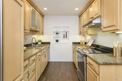 29 Forest Lane, San Rafael, CA 94903 - Photo 2