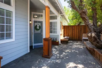 120 Victoria Court, Dixon, CA 95620 - Photo 4