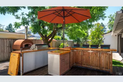 1019 St Helena Avenue, Santa Rosa, CA 95404 - Photo 4