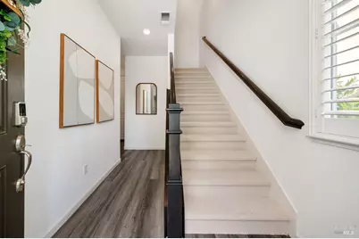 13 Idro Way, Novato, CA 94945 - Photo 4