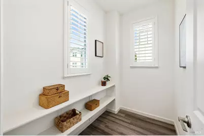 13 Idro Way, Novato, CA 94945 - Photo 16