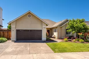 1040 Elsbree Ln, Windsor, CA 95492 - Photo 2