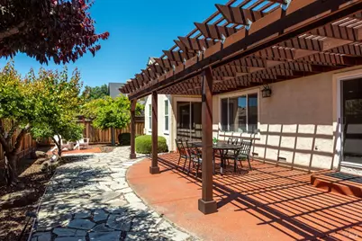1040 Elsbree Lane, Windsor, CA 95492 - Photo 32