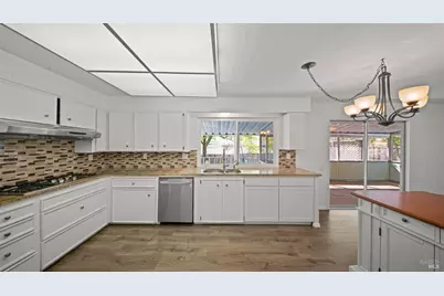 106 Panorama Drive, Novato, CA 94949 - Photo 12