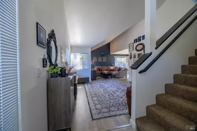 1124 Araquipa Court, Vacaville, CA 95687 - Photo 4