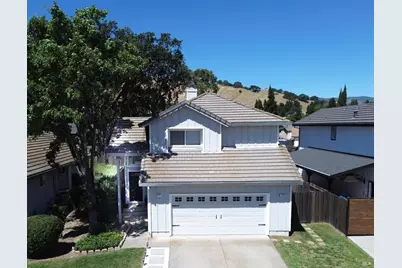 1124 Araquipa Court, Vacaville, CA 95687 - Photo 2