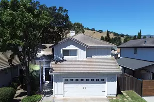 1124 Araquipa Ct, Vacaville, CA 95687 - Photo 2