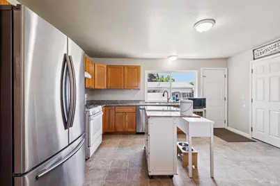 7293 Circle Drive, Rohnert Park, CA 94928 - Photo 12