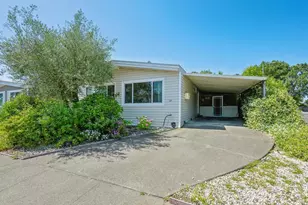 32 Charro Ct, Santa Rosa, CA 95401 - Photo 1
