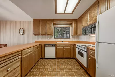 2810 Greenway Drive, Kelseyville, CA 95451 - Photo 16