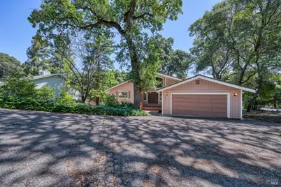 2810 Greenway Drive, Kelseyville, CA 95451 - Photo 2