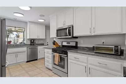 770 Collier Drive, Dixon, CA 95620 - Photo 14