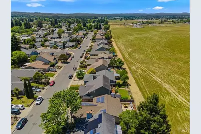 1588 Gladstone Way, Rohnert Park, CA 94928 - Photo 44