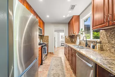 330 Monroe Street, Napa, CA 94559 - Photo 14