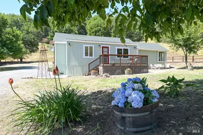 541 Atherton Avenue, Novato, CA 94945 - Photo 2