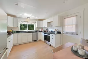 541 Atherton Ave, Novato, CA 94945 - Photo 8
