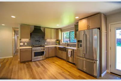 715 Pomolita Way, Ukiah, CA 95482 - Photo 12