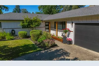715 Pomolita Way, Ukiah, CA 95482 - Photo 1