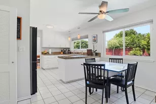 33 Manzano Ct, Novato, CA 94945 - Photo 8