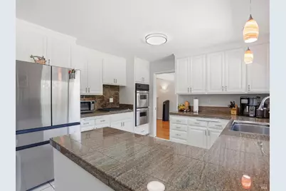 33 Manzano Court, Novato, CA 94945 - Photo 6