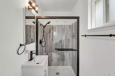 178 Baxter Street, Vallejo, CA 94590 - Photo 24