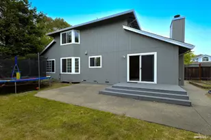 1195 Exeter, Santa Rosa, CA 95401 - Photo 26