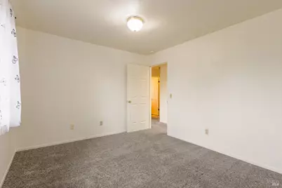1195 Exeter, Santa Rosa, CA 95401 - Photo 22