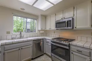 1195 Exeter, Santa Rosa, CA 95401 - Photo 10