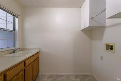 1195 Exeter, Santa Rosa, CA 95401 - Photo 12