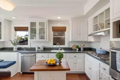 376 Randolph Street, Napa, CA 94559 - Photo 2