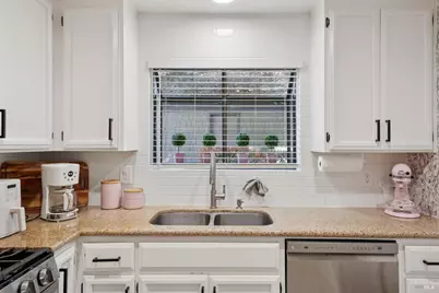 14 Alyssum Court, Novato, CA 94945 - Photo 16