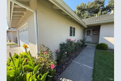 2553 Cactus Avenue, Santa Rosa, CA 95405 - Photo 2
